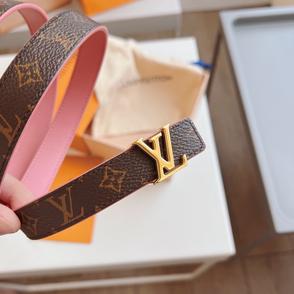 ルイヴィトンベルト背面デザイン